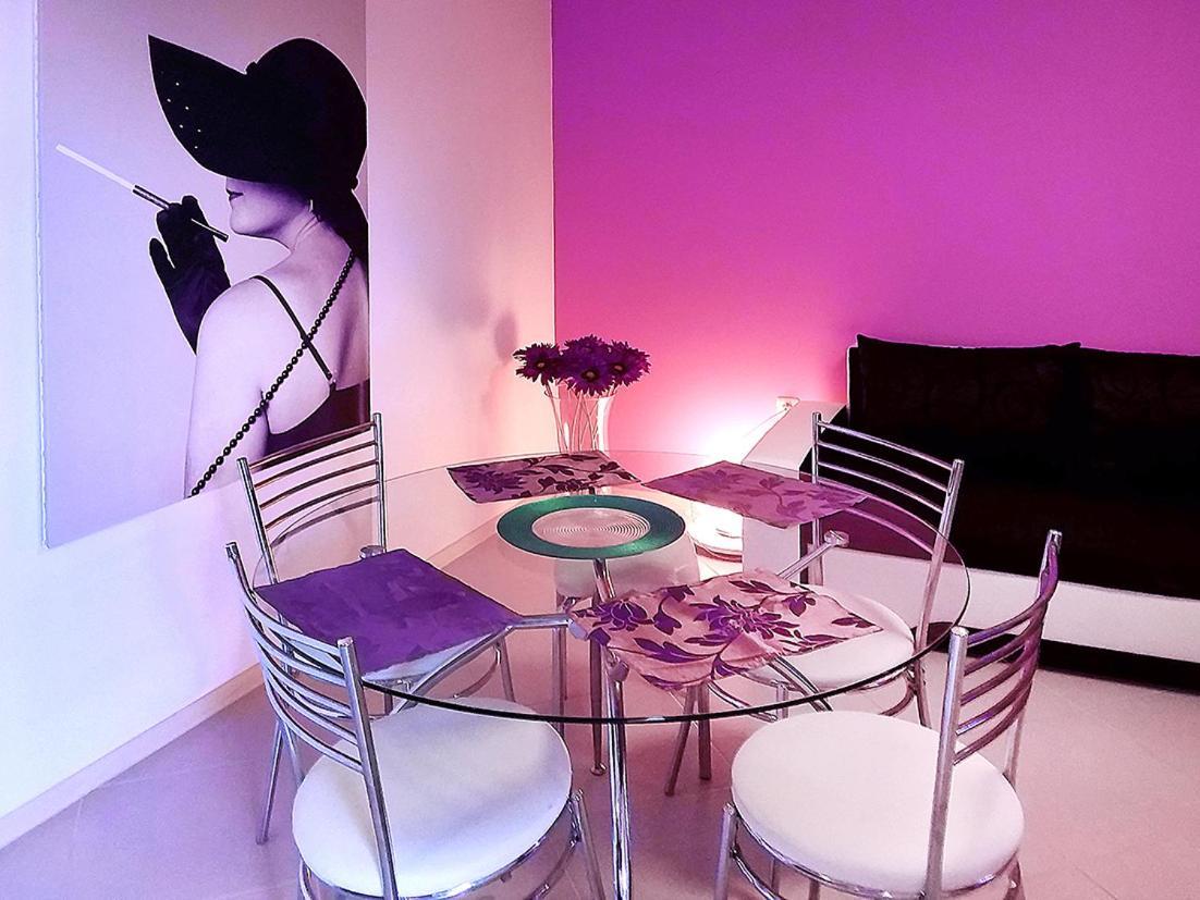 Private Apartment With Parking And Pool Baltsjik Eksteriør bilde