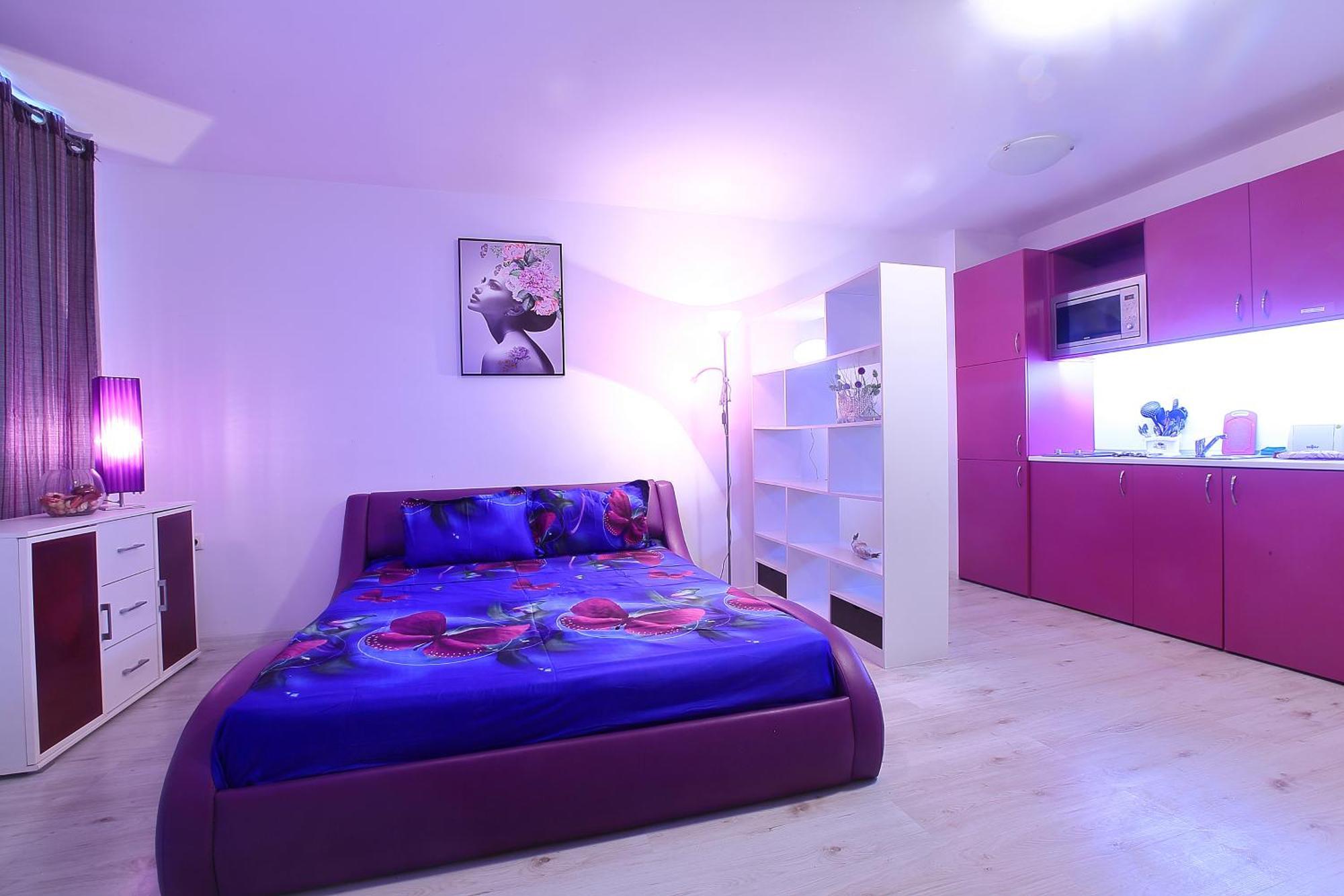 Private Apartment With Parking And Pool Baltsjik Eksteriør bilde